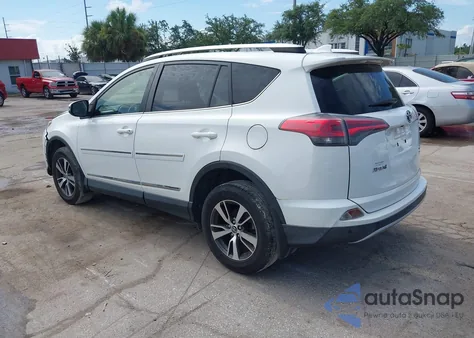 2016 Toyota Rav4 Xle z USA, uszkodzony, nr VIN JTMRFREV3GJ071034